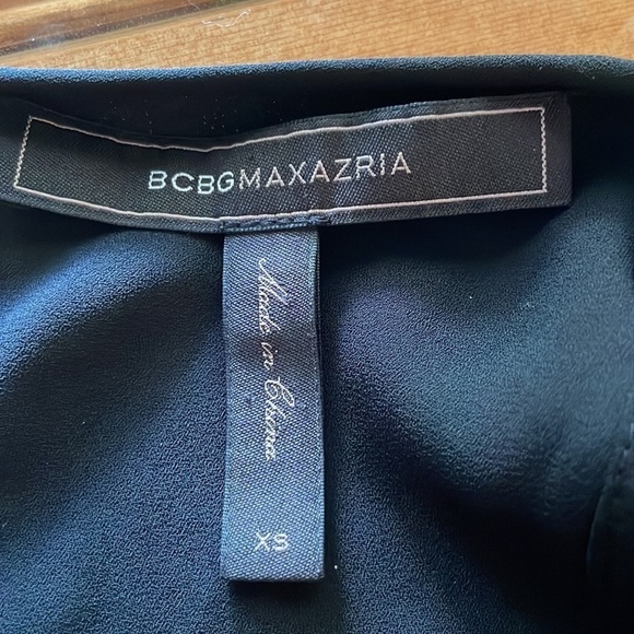 BCBG MAXAZRIA Black Peek A Boo‎ Shoulder Top - Picture 9 of 10